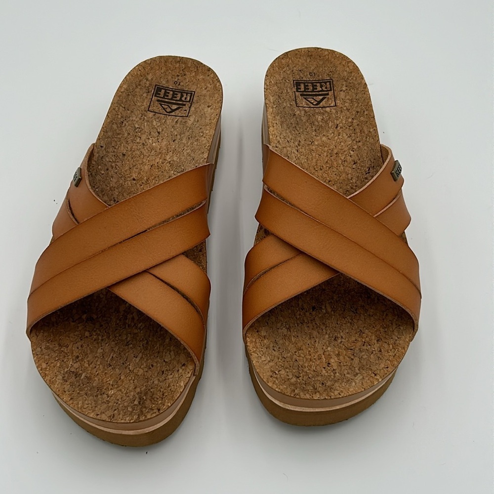 REEF Cushion Bloom Hi Women's 10 Platform Fashion Sandal,‎ Vegan Leather X Strap - Picture 2 of 6